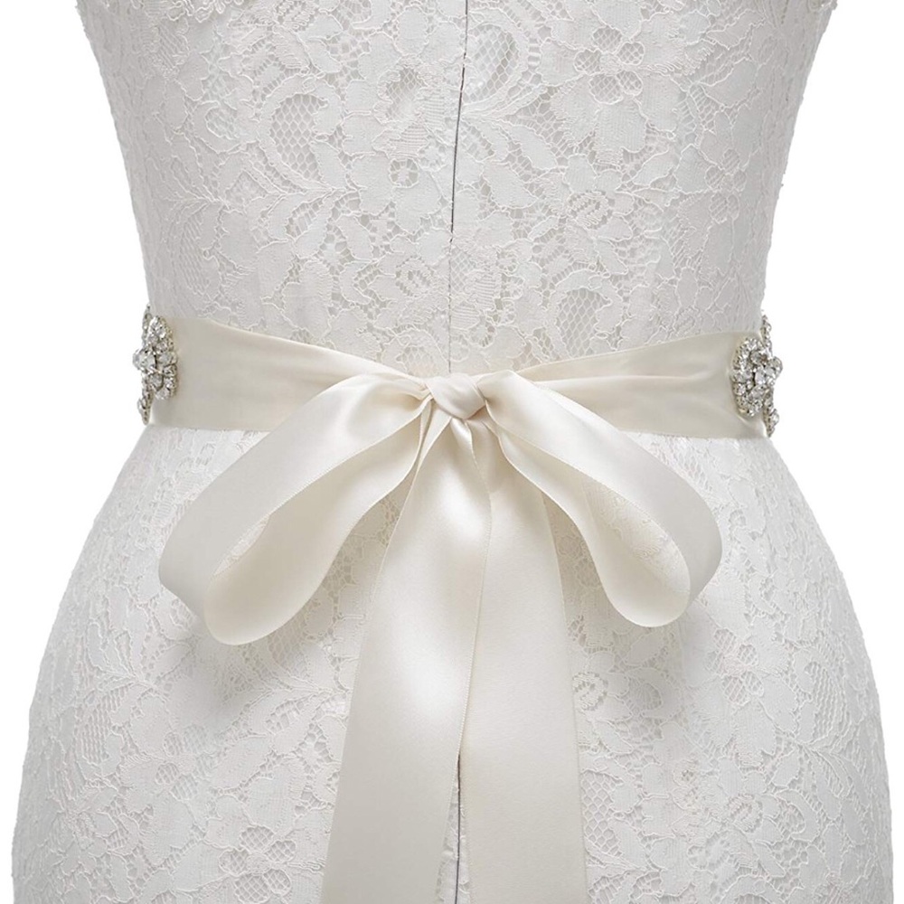 Luxurious Queen Shine Bridal Sash Belt, 2 colors - Picture 3 of 8